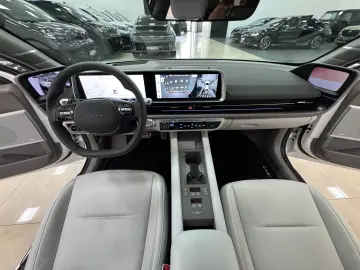 HYUNDAI IONIQ 6 77 4kWh 325ps 4WD Uniq 360 K BOSE NAV Qi