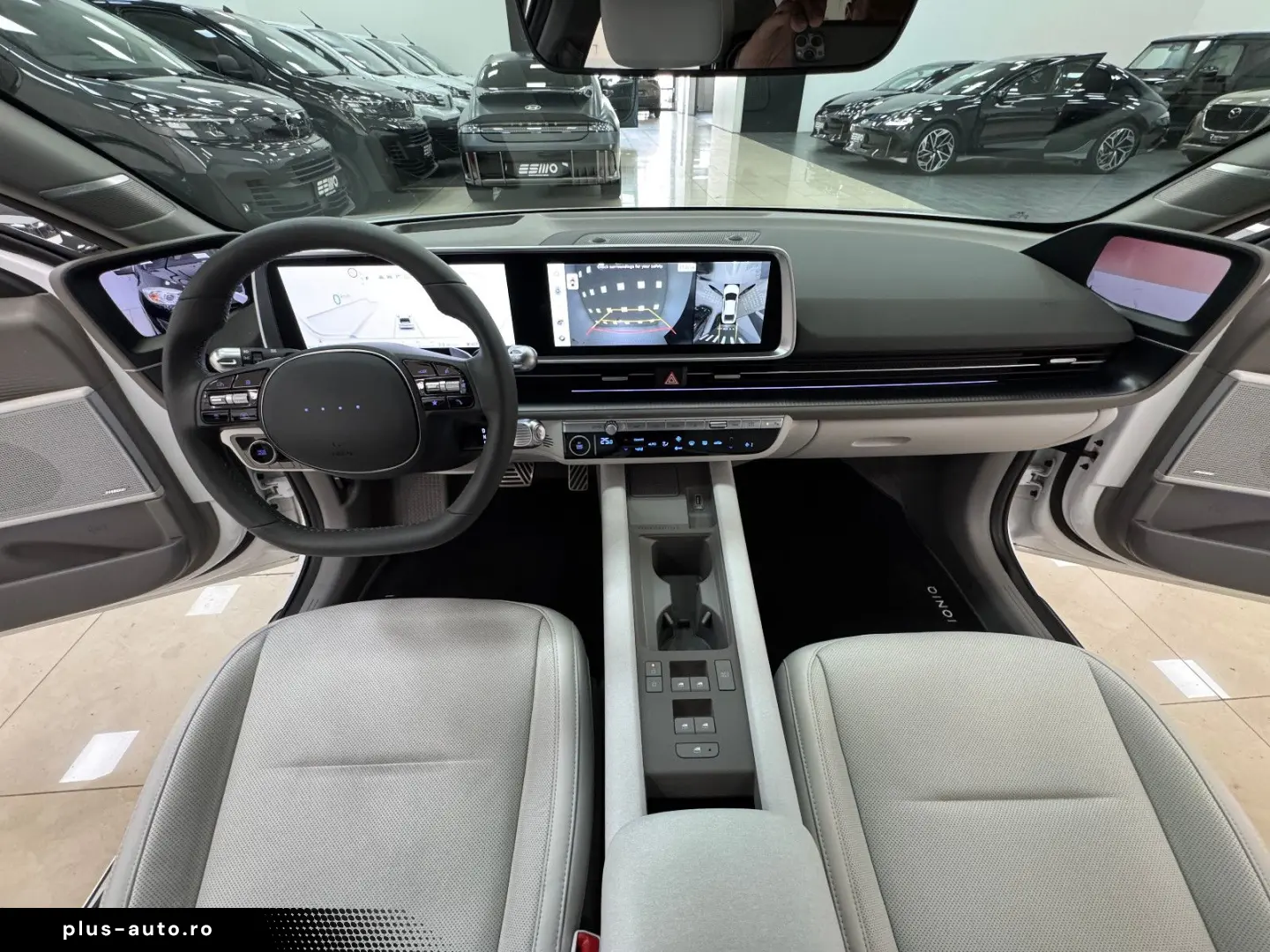 HYUNDAI IONIQ 6 77 4kWh 325ps 4WD Uniq 360 K BOSE NAV Qi