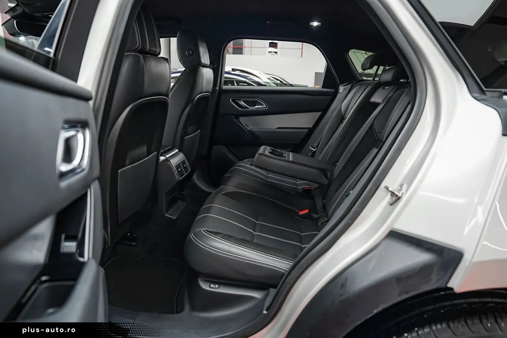 Land-Rover Range-Rover-Velar