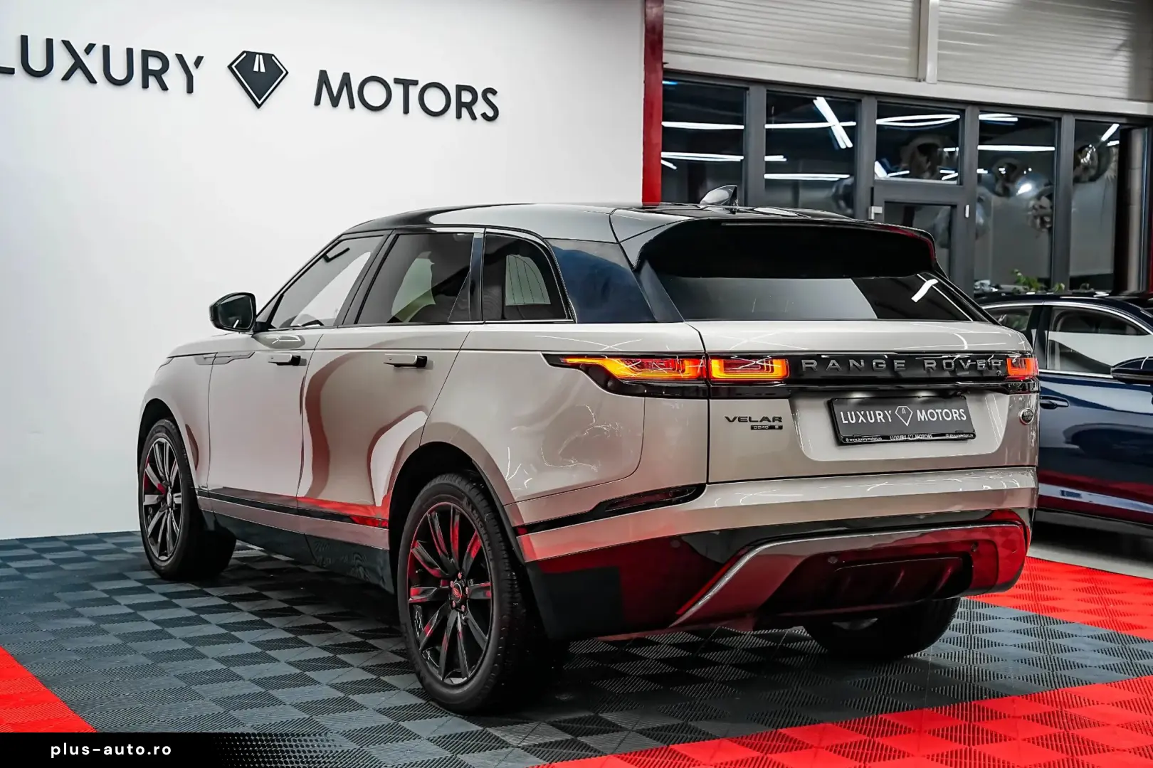 Land-Rover Range-Rover-Velar