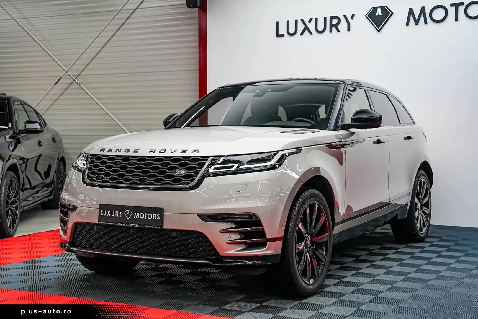 Land-Rover Range-Rover-Velar