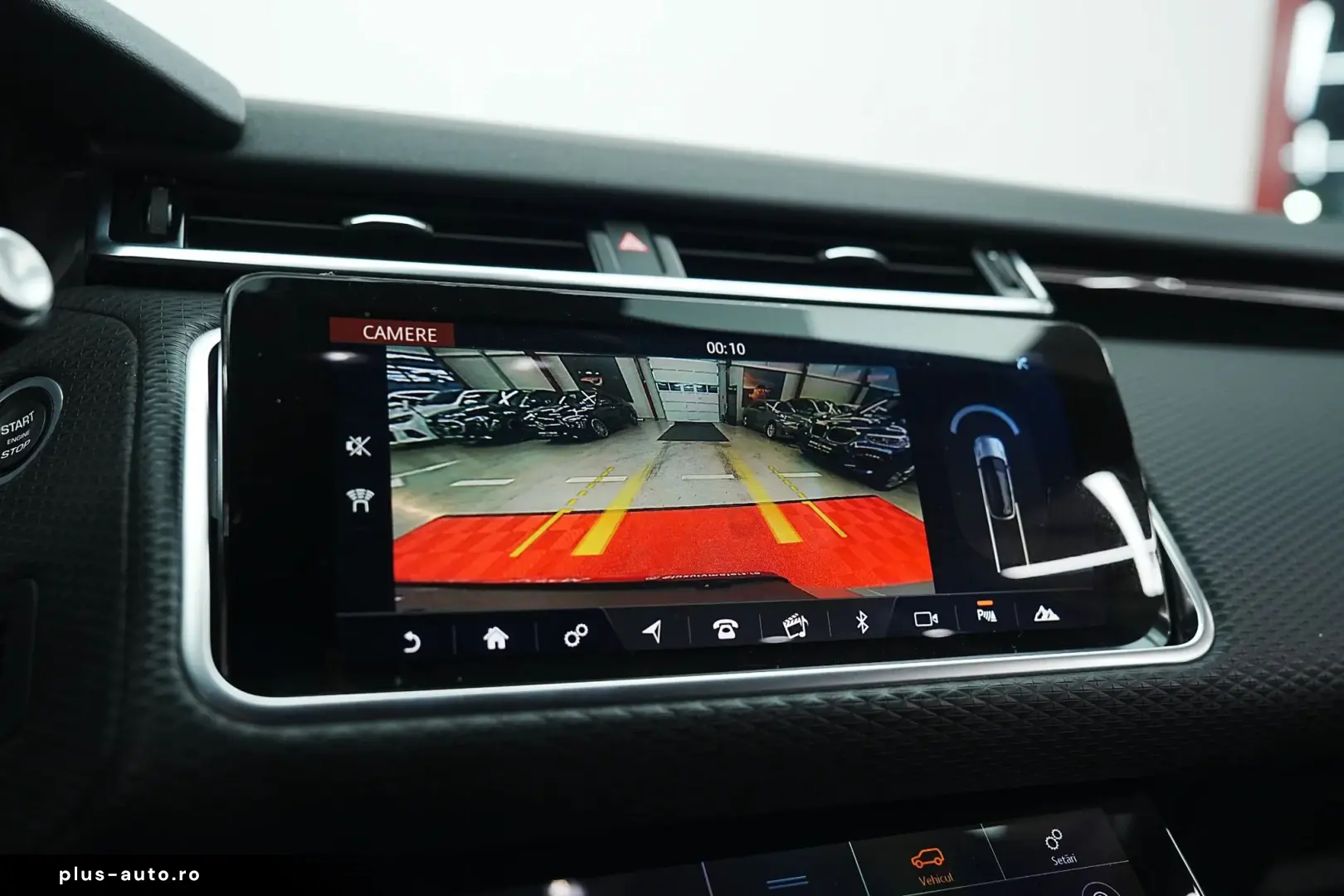 Land-Rover Range-Rover-Velar