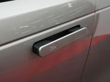 Land-Rover Range-Rover-Velar