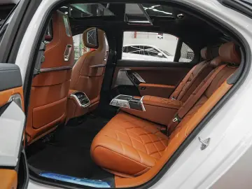 Bmw Seria-7 Gen-G70-2022