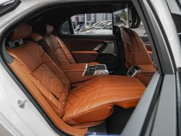 Bmw Seria-7 Gen-G70-2022