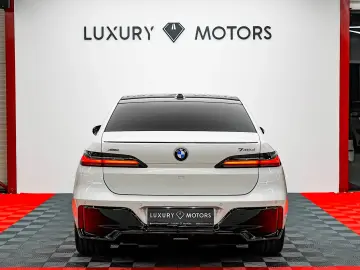 Bmw Seria-7 Gen-G70-2022
