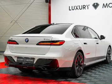 Bmw Seria-7 Gen-G70-2022