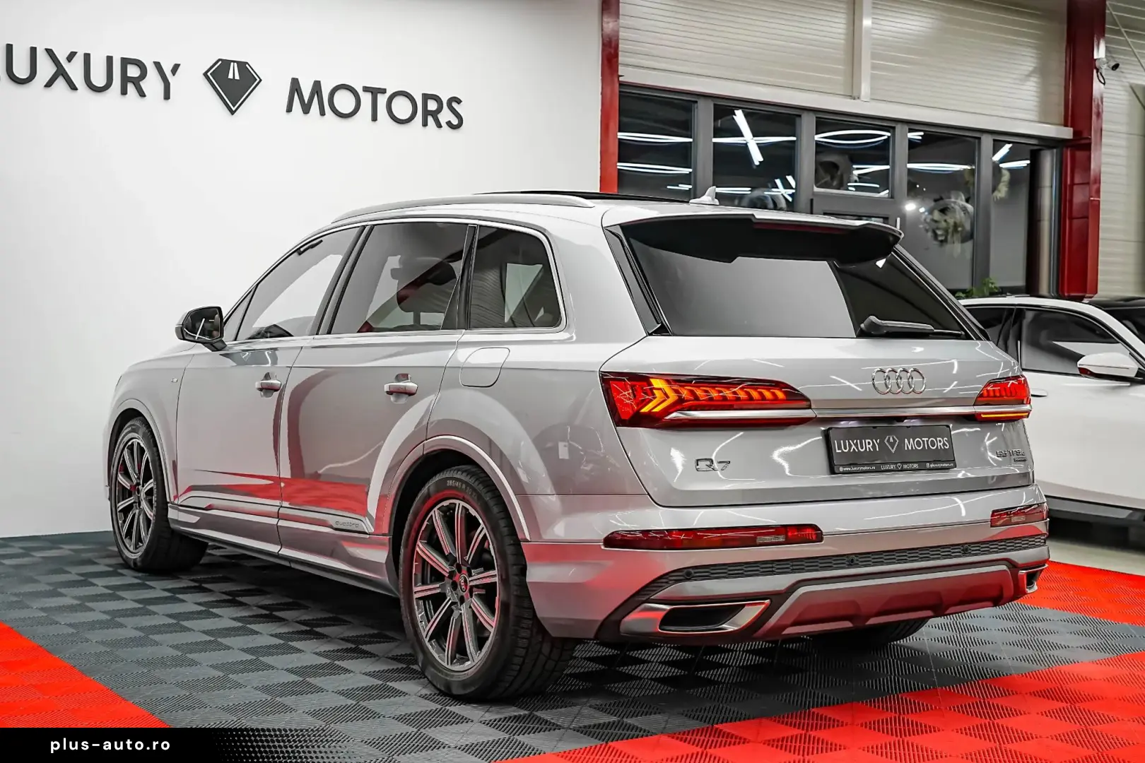 Audi Q7 Gen-4M-2015