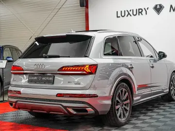 Audi Q7 Gen-4M-2015