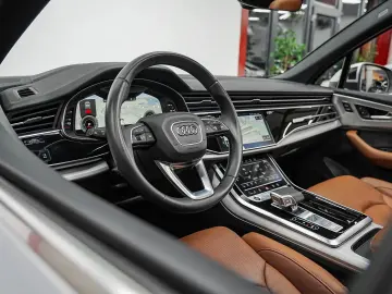 Audi Q7 Gen-4M-2015