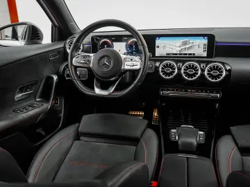 Mercedes-Benz A-250