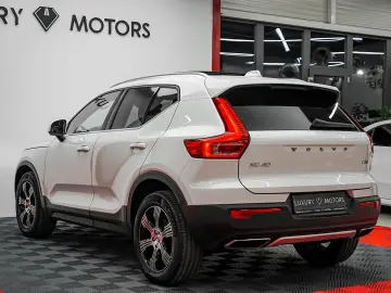 Volvo Xc-40