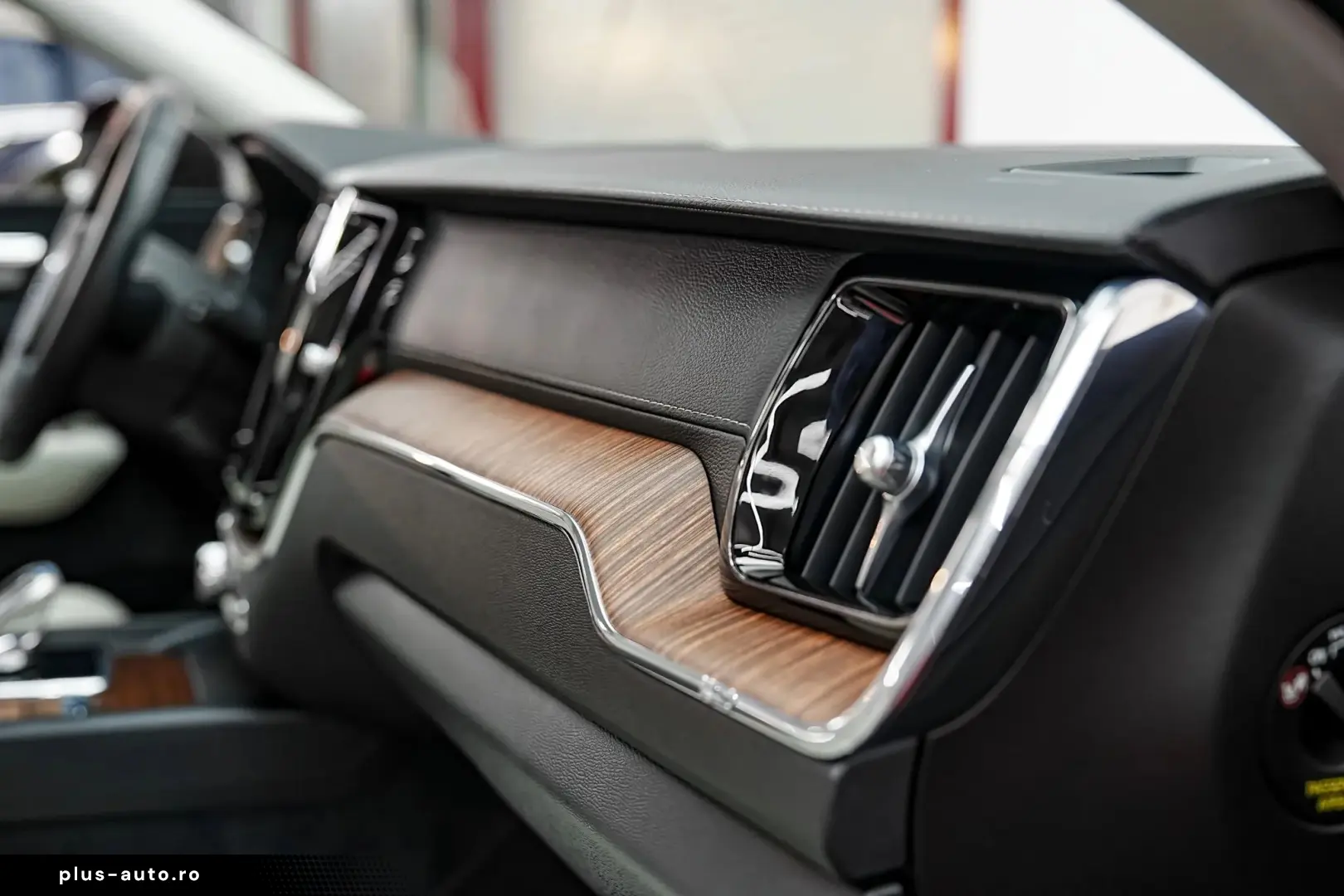 Volvo Xc-60 Gen-Ii-2017