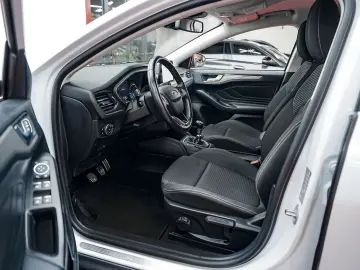 Ford Focus Gen-Iv-2018