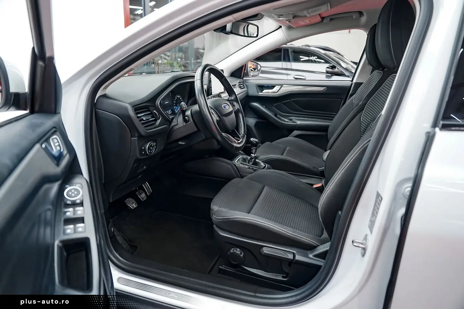 Ford Focus Gen-Iv-2018