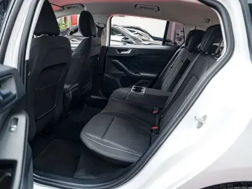 Ford Focus Gen-Iv-2018