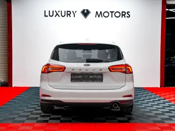 Ford Focus Gen-Iv-2018