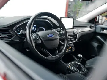 Ford Focus Gen-Iv-2018