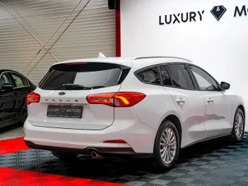 Ford Focus Gen-Iv-2018