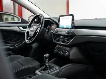 Ford Focus Gen-Iv-2018