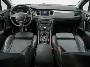 Peugeot 508 Gen-I-2010-2018