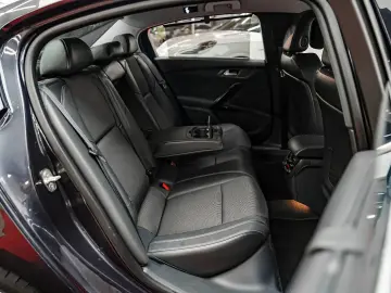 Peugeot 508 Gen-I-2010-2018