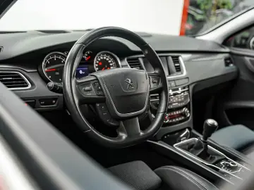 Peugeot 508 Gen-I-2010-2018