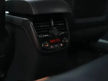 Peugeot 508 Gen-I-2010-2018