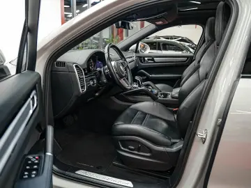 Porsche Cayenne-Coupe