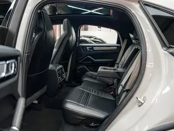 Porsche Cayenne-Coupe