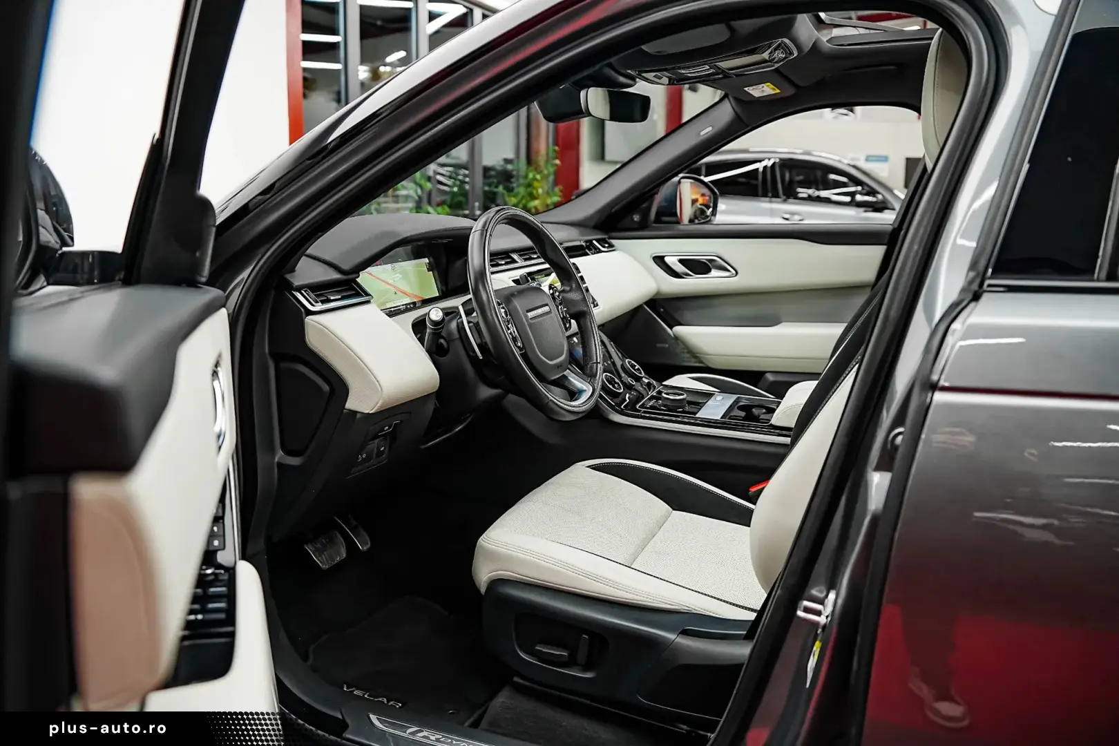 Land-Rover Range-Rover-Velar