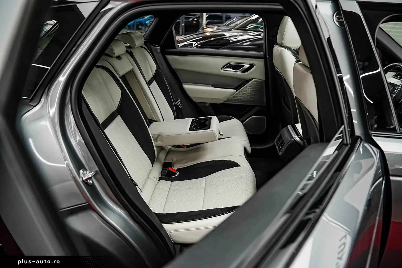 Land-Rover Range-Rover-Velar