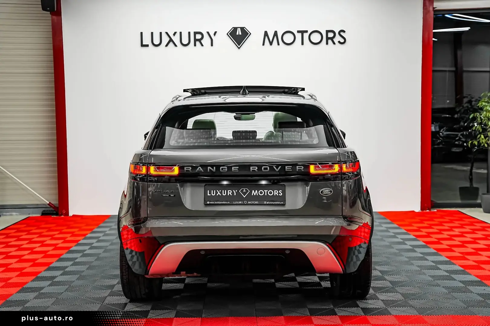 Land-Rover Range-Rover-Velar