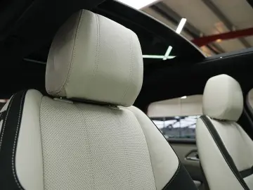 Land-Rover Range-Rover-Velar