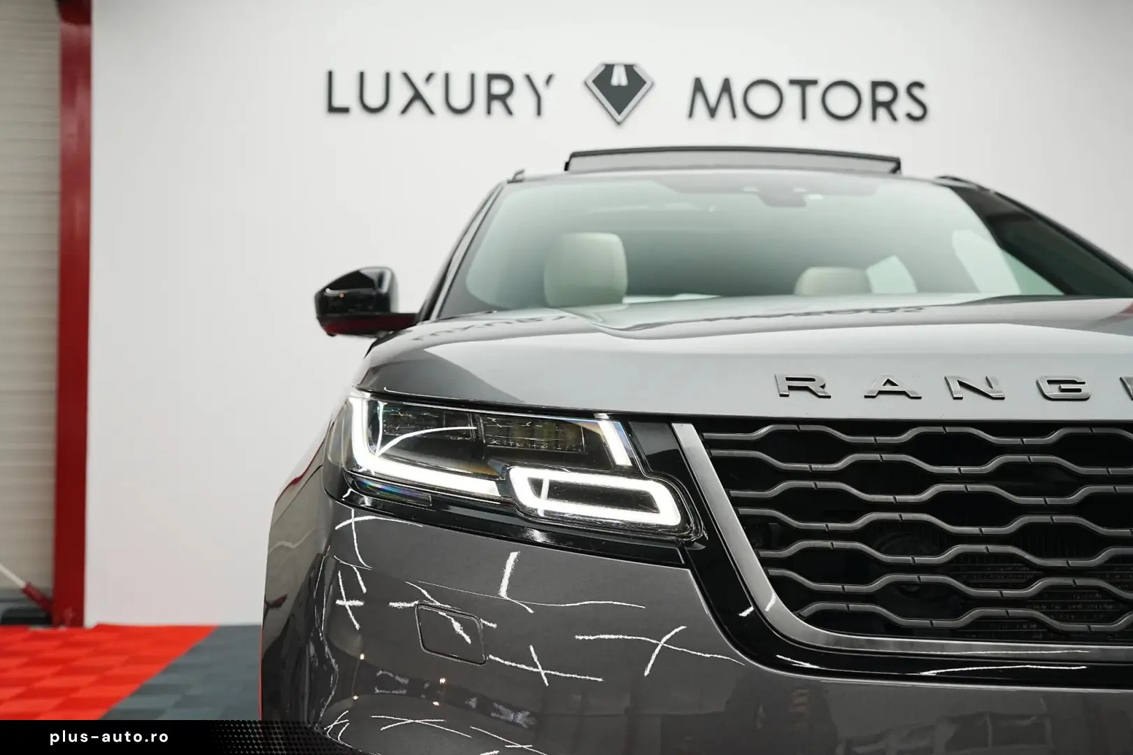 Land-Rover Range-Rover-Velar