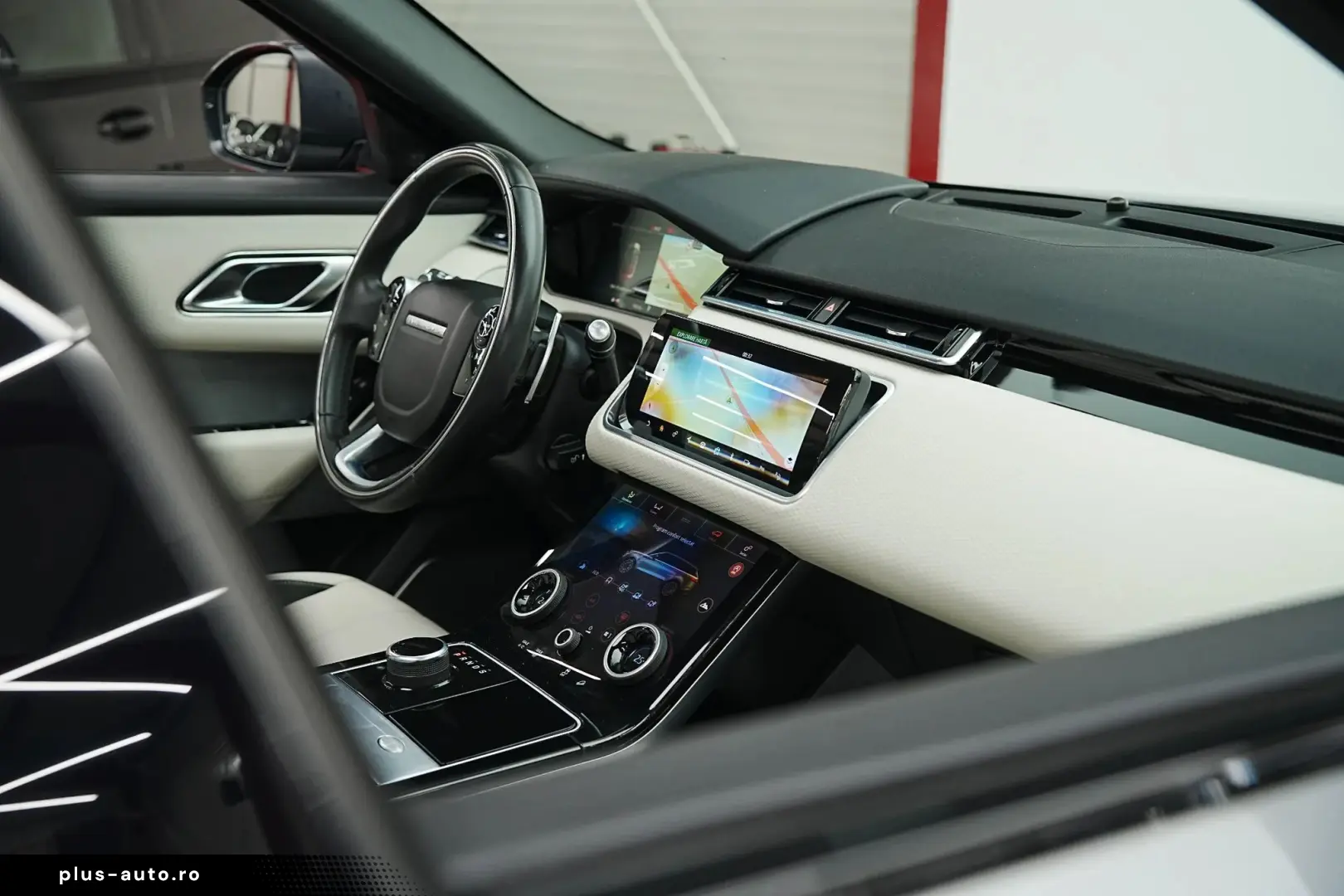 Land-Rover Range-Rover-Velar