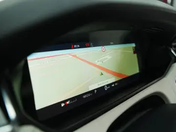 Land-Rover Range-Rover-Velar