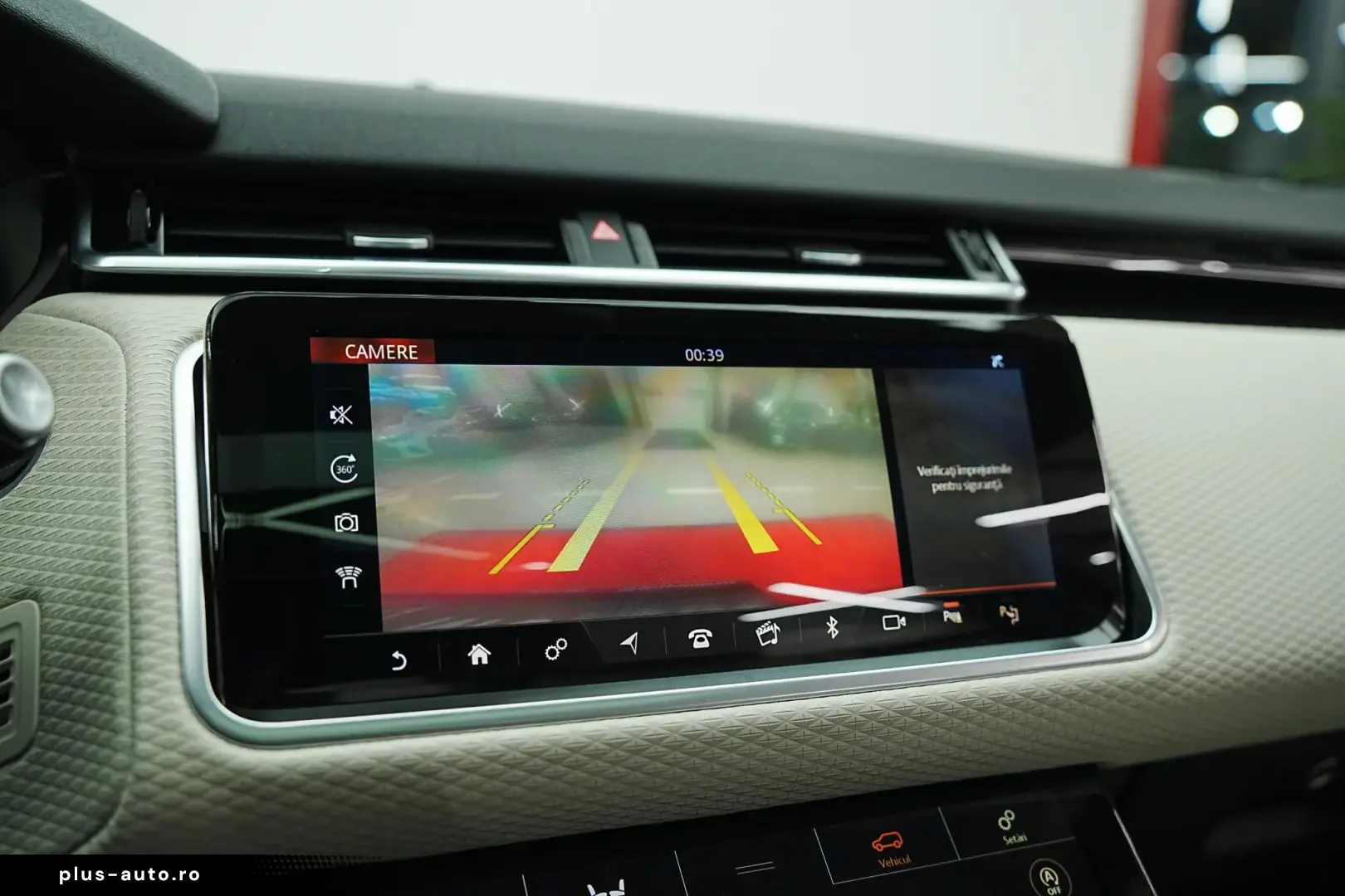 Land-Rover Range-Rover-Velar