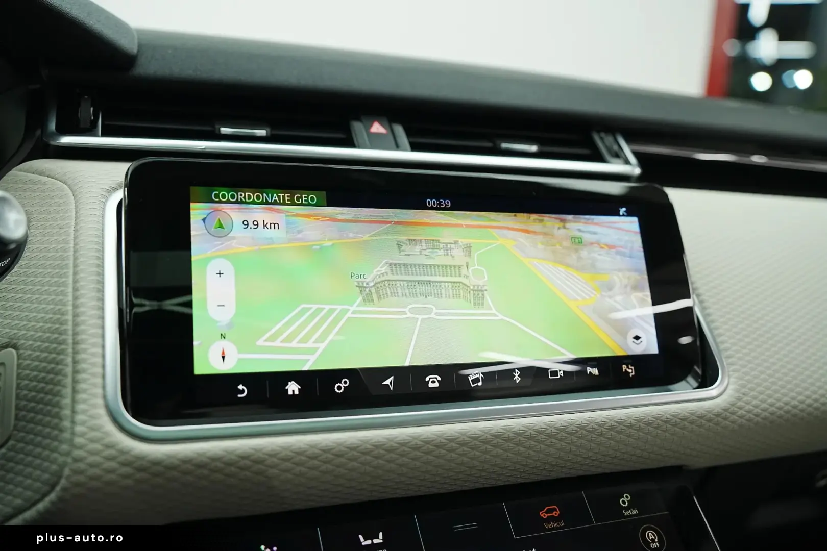 Land-Rover Range-Rover-Velar