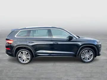 SKODA Kodiaq 2.0 TDI DSG L&K AHK LED LEDER NAVI PANO