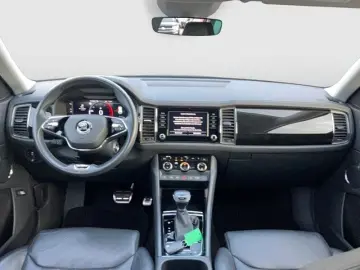 SKODA Kodiaq 2.0 TDI DSG L&K AHK LED LEDER NAVI PANO