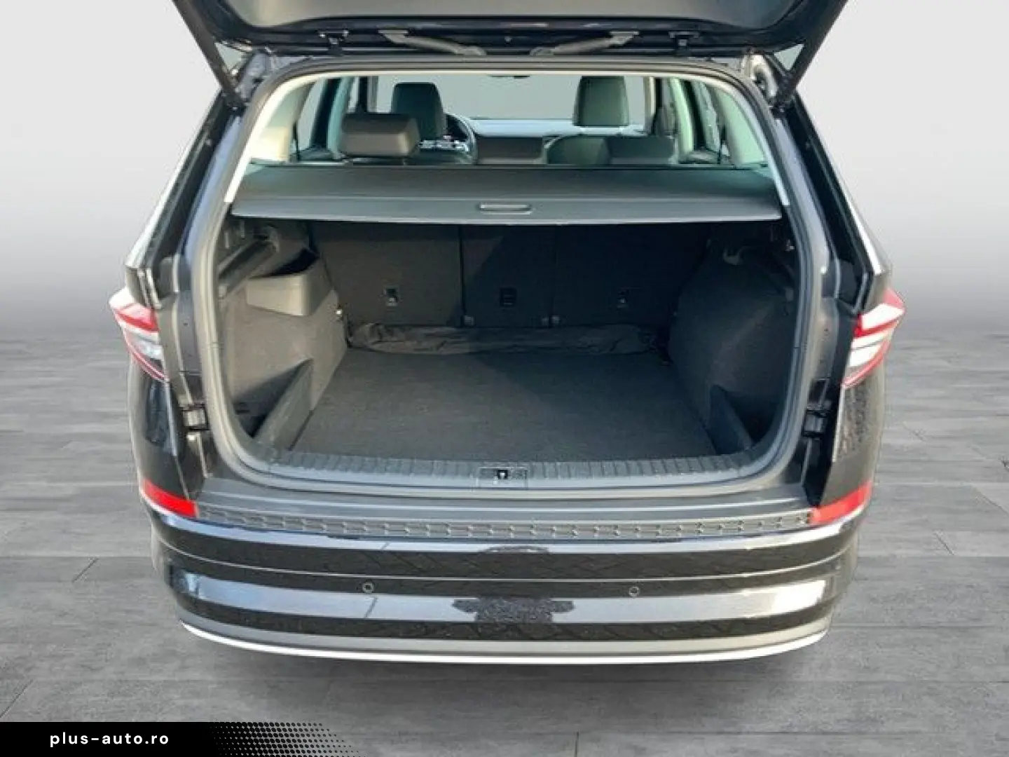 SKODA Kodiaq 2.0 TDI DSG L&K AHK LED LEDER NAVI PANO