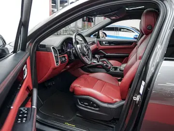Porsche Cayenne-Coupe