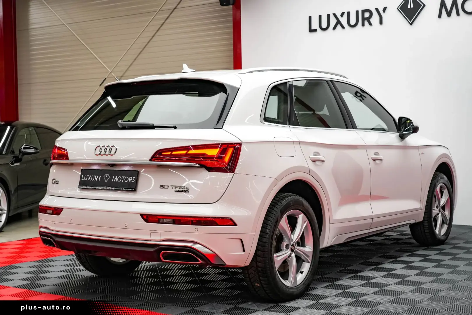 Audi Q5 Gen-Fy-2016