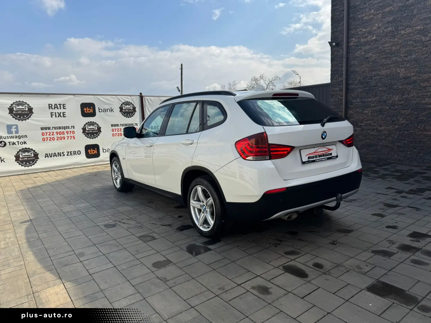 BMW X1 2009 11 2.0