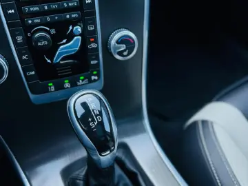 VOLVO XC60 D5 POLESTAR   2.0 DIESEL 200CP   FAB 09.2015