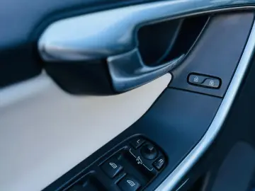 VOLVO XC60 D5 POLESTAR   2.0 DIESEL 200CP   FAB 09.2015