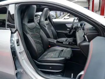 Mercedes-Benz Cla-180