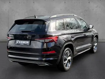 SKODA Kodiaq 2.0 TDI Sportline AHK LED NAVI PDC Tempom