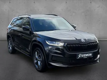 SKODA Kodiaq 2.0 TDI Sportline AHK LED NAVI PDC Tempom